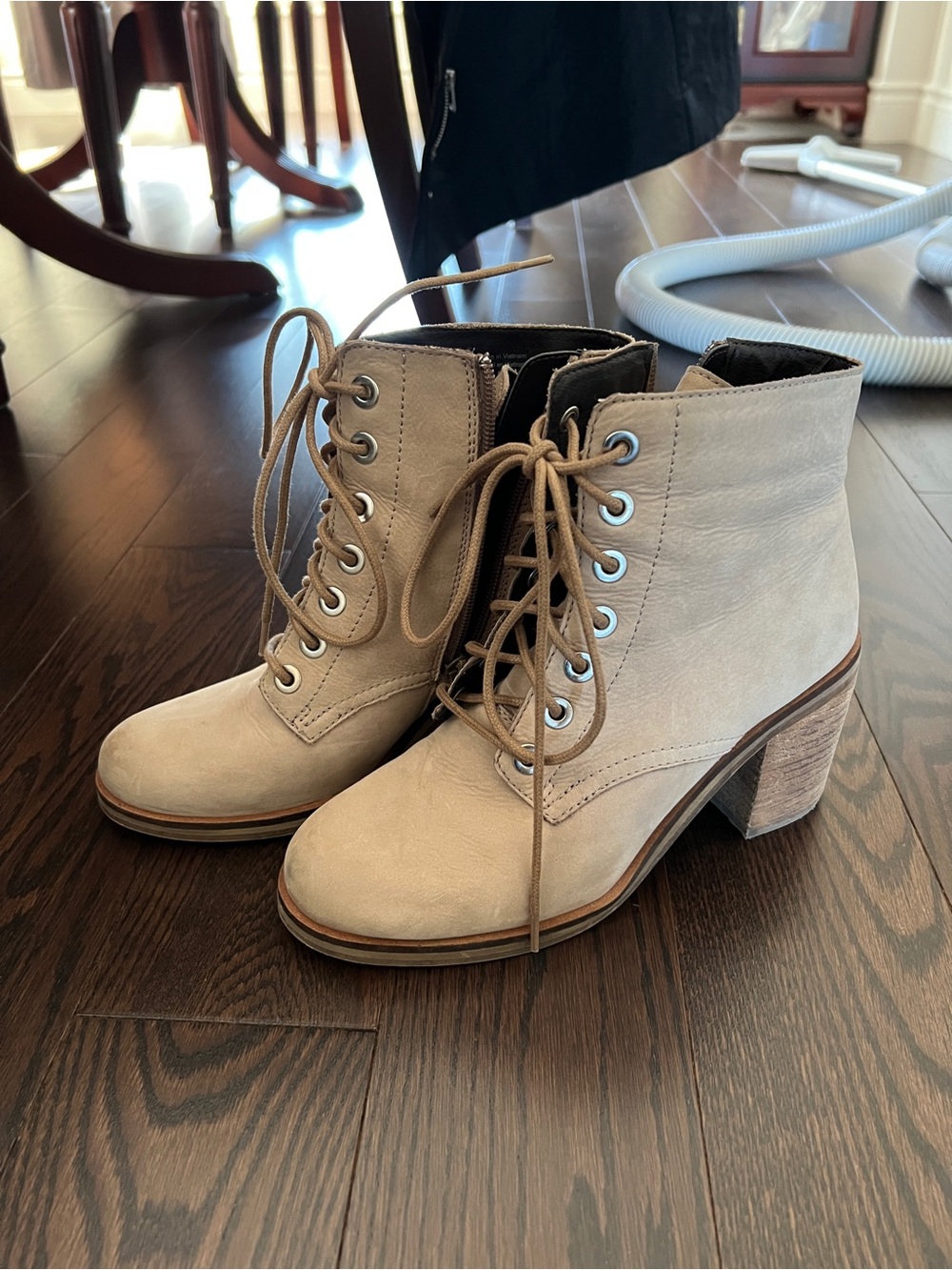 Lace-Up Block Heel Ankle Boots in Light Taupe ALDO